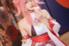 喵喵的喵吖的八重神子COSPLAY，精准还原每一个细节